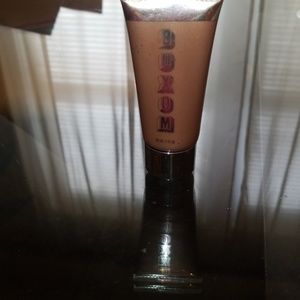 Buxom Divine Goddess  Luminizer